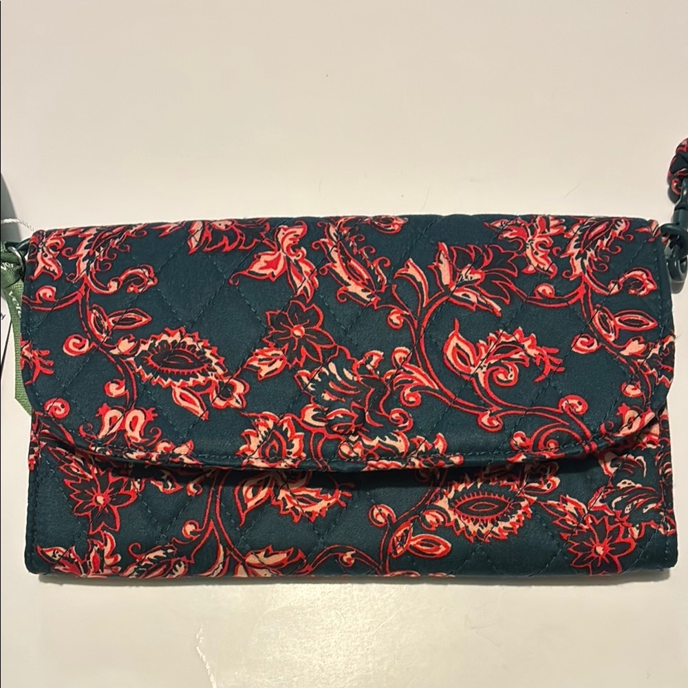 VERA BRADLEY Floral Red and Black Women's Clutch